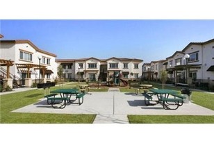 Shasta Villas Apartments