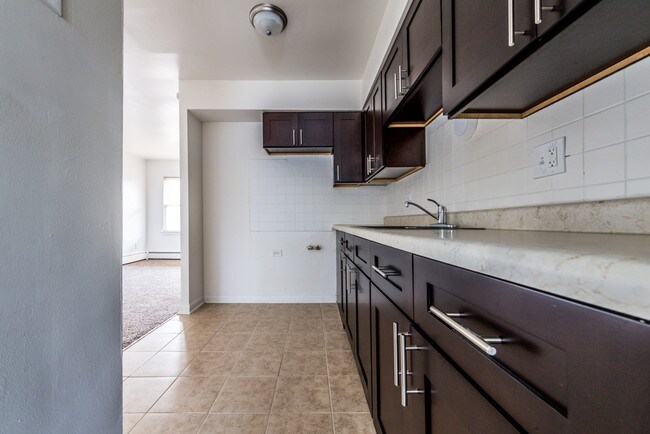 2710 E 83rd Street in Chicago, IL - Building Photo - Building Photo