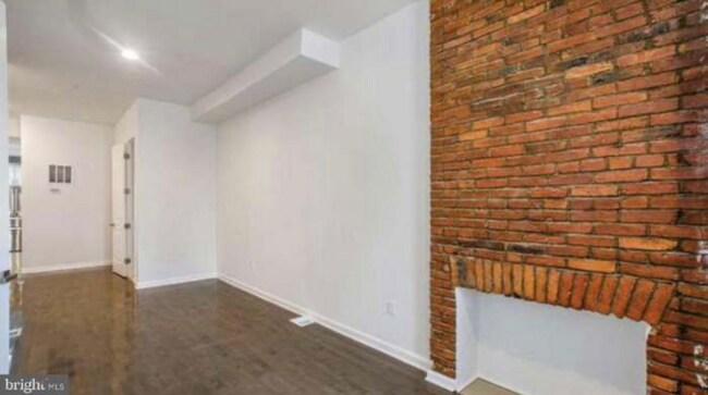 815 N Calhoun St-Unit -2 in Baltimore, MD - Foto de edificio - Building Photo