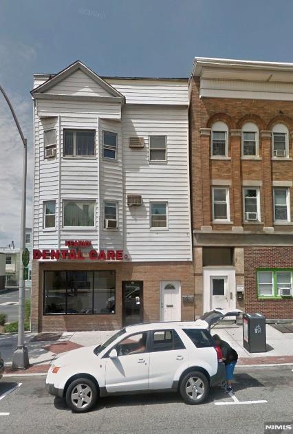 17 Kearny Ave, Unit 1 in Kearny, NJ - Foto de edificio - Building Photo