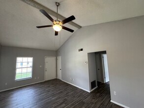 8112 Elsee Dr in Orlando, FL - Building Photo - Building Photo