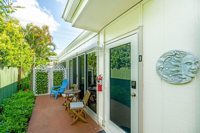 3725 S Olive Ave in West Palm Beach, FL - Building Photo - Building Photo