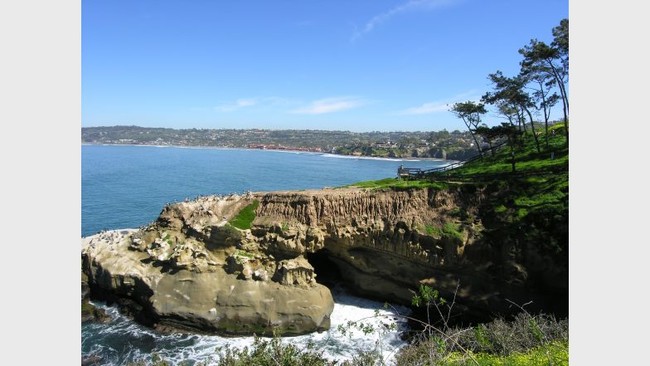 The Tides in La Jolla, CA - Building Photo - Building Photo