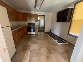 822 W 8th St in Sioux Falls, SD - Building Photo - Building Photo