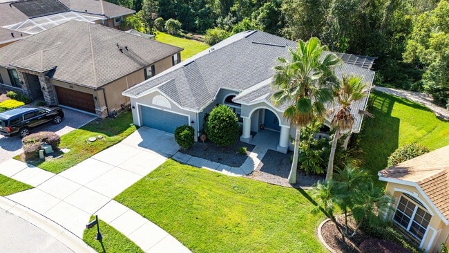 12306 Woodlands Cir in Dade City, FL - Building Photo - Building Photo