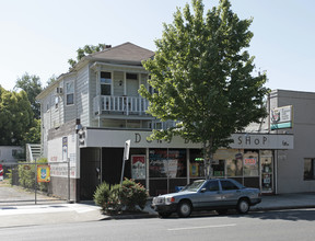 Coffee Shop in Sacramento, CA - Building Photo - Primary Photo