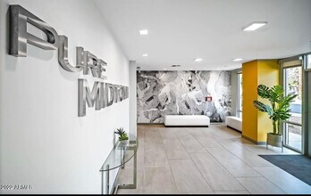 425 W Osborn Rd in Phoenix, AZ - Building Photo - Building Photo