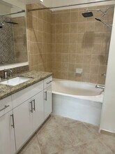 23701 SW 110th Ave in Homestead, FL - Foto de edificio - Building Photo