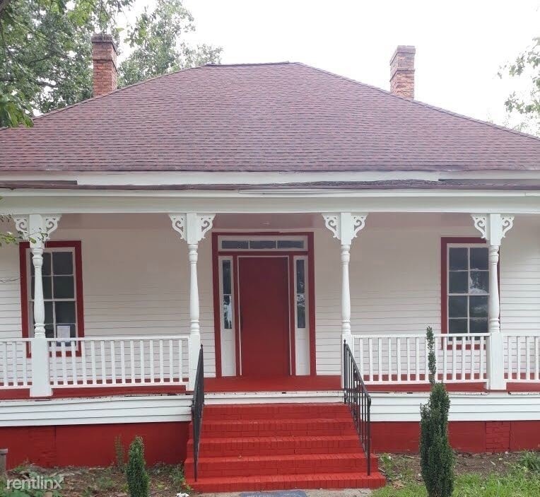 310 Cedar St in Denmark, SC - Building Photo