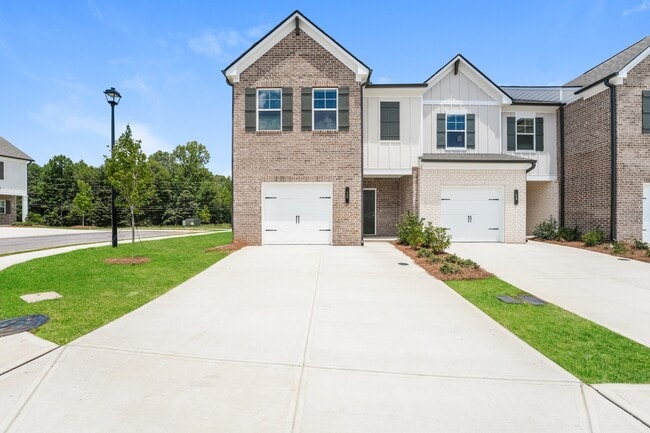 property at 15 RUBRA Ln