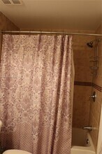 7355 SW 89th St in Miami, FL - Building Photo - Building Photo