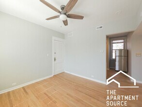 1952 W Winona St, Unit 3 in Chicago, IL - Building Photo - Building Photo