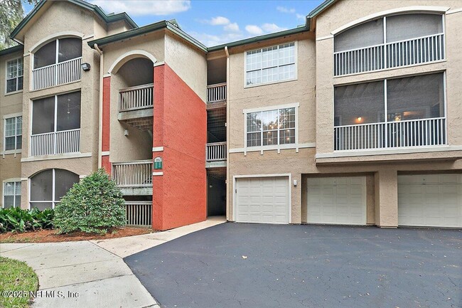 property at 160 Veracruz Dr