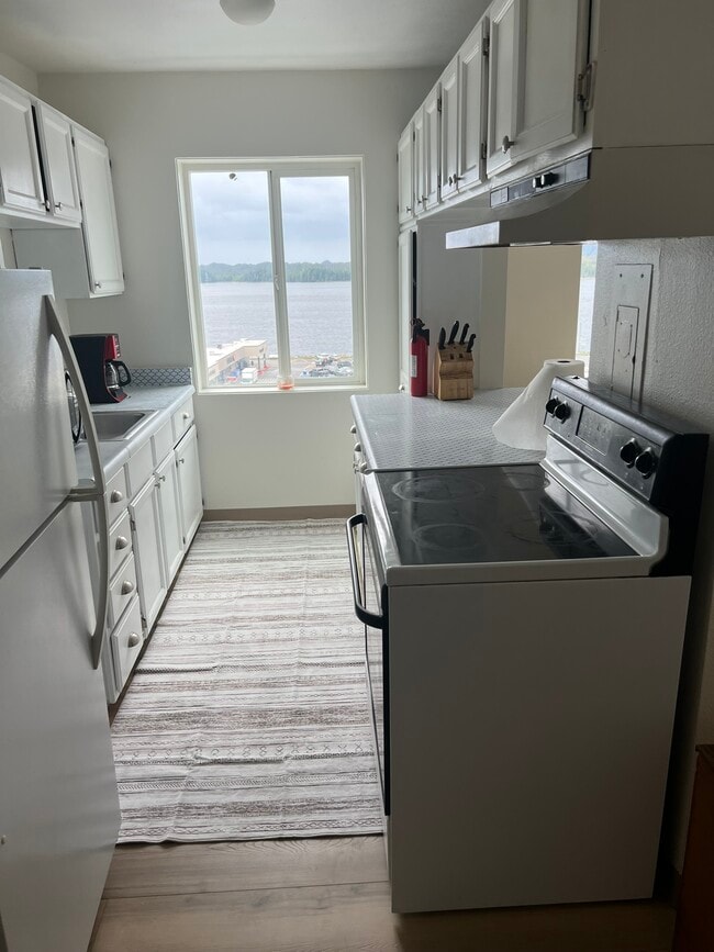 property at 2415 Hemlock St