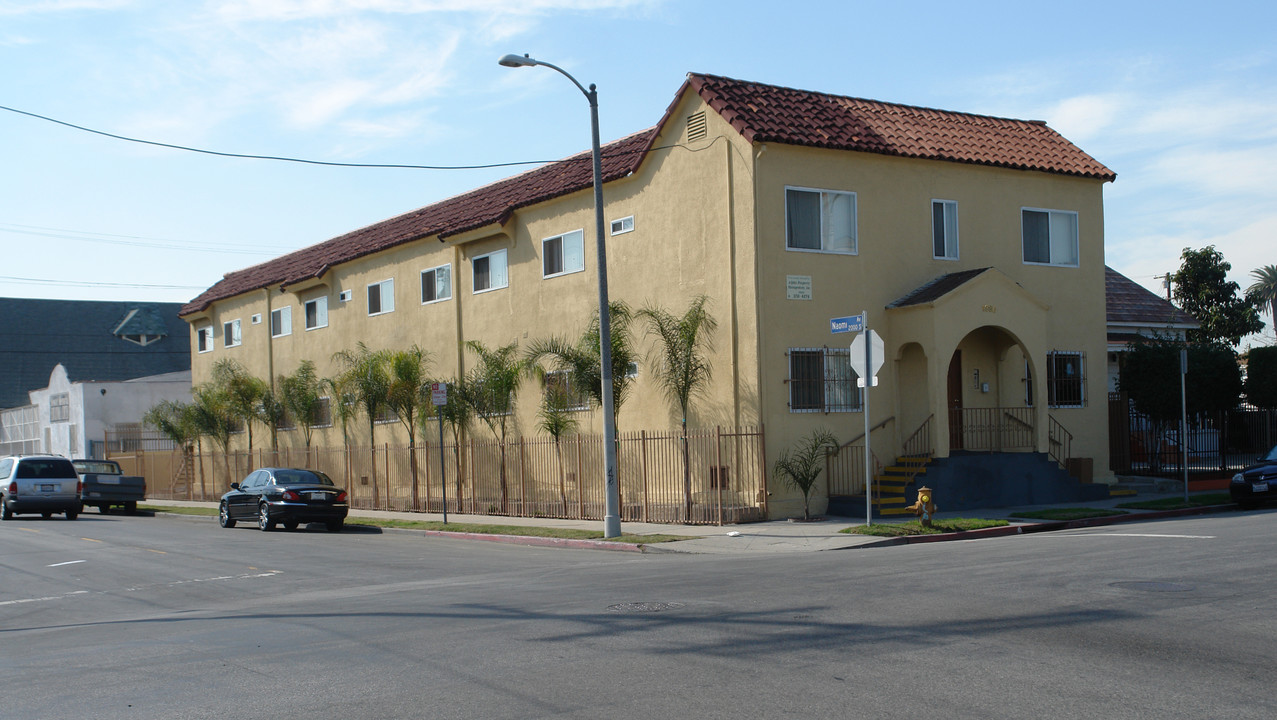 1386 E 20th St in Los Angeles, CA - Building Photo