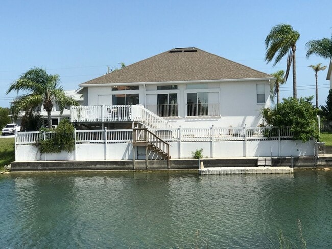 3464 Amberjack Dr in Hernando Beach, FL - Building Photo - Building Photo