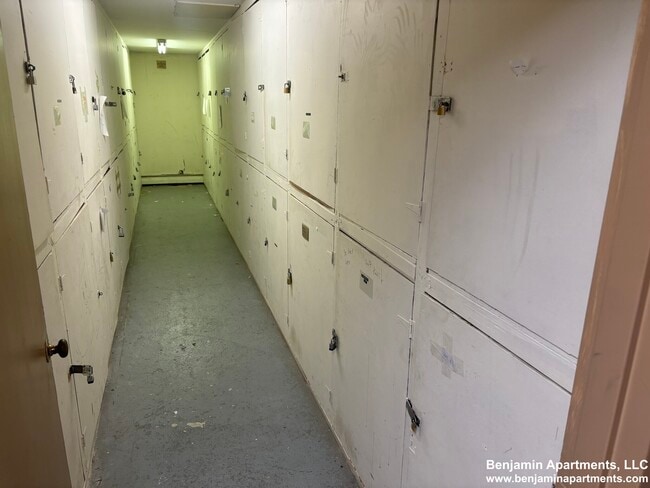 245 Main St, Unit 31 in Watertown, MA - Foto de edificio - Building Photo