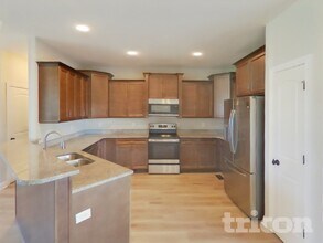 317 Abeline Dr in Clarksville, TN - Building Photo - Building Photo