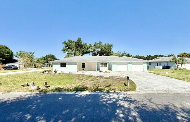 4440 Maceachen Blvd