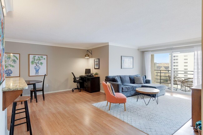 1200 Nicollet Mall, Unit 914 photo'