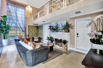 101 Lucerne Ave, Unit SI ID1504081P in Lake Worth Beach, FL - Building Photo - Building Photo