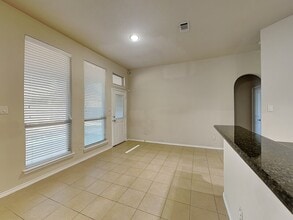 1605 Grey Willow Ln in Arlington, TX - Foto de edificio - Building Photo