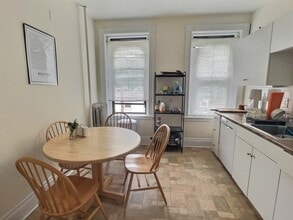 398 Harvard St in Brookline, MA - Building Photo - Building Photo