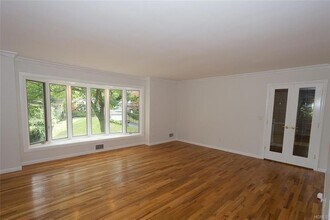 49 Soulice Pl in New Rochelle, NY - Foto de edificio - Building Photo