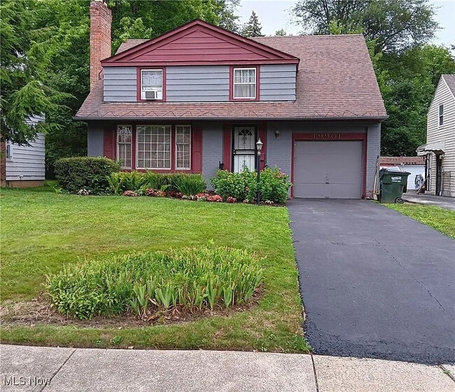 property at 19901 Lanbury Ave