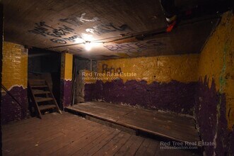 31 Quint Ave in Boston, MA - Building Photo - Building Photo
