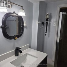 7739 Priory Crescent in Mississauga, ON - Building Photo - Building Photo