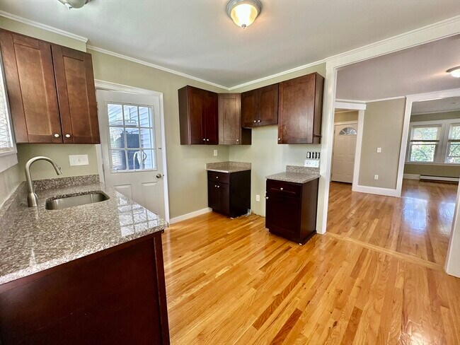 property at 76 Farquhar St