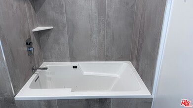 1912 Broadway in Santa Monica, CA - Building Photo - Building Photo