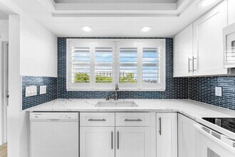 2004 S Federal Hwy in Boynton Beach, FL - Building Photo - Building Photo