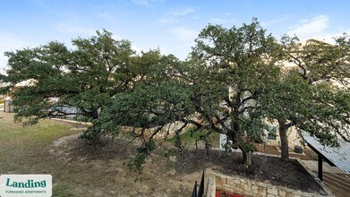 14006 Potranco Rd in San Antonio, TX - Building Photo - Building Photo