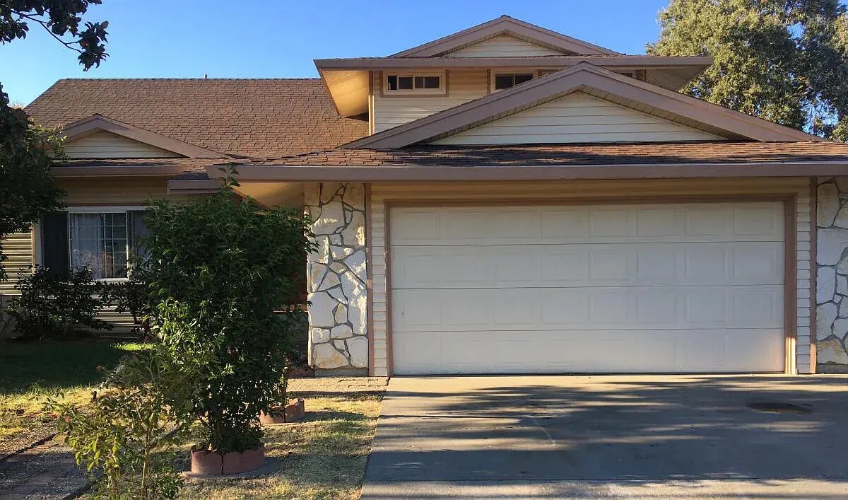 6725 Casa del Sol Way in Sacramento, CA - Foto de edificio