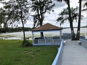 915 W Oak Ridge Rd in Orlando, FL - Building Photo - Building Photo