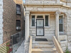3220 W Polk St in Chicago, IL - Building Photo - Building Photo