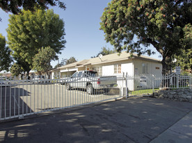 1581-1599 S Reservoir St in Pomona, CA - Building Photo