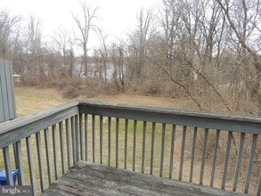 404 Pinebrooke Cir in Downingtown, PA - Building Photo - Building Photo