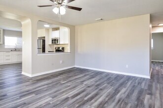 8115 Maple Meadow Dr in Converse, TX - Building Photo - Building Photo