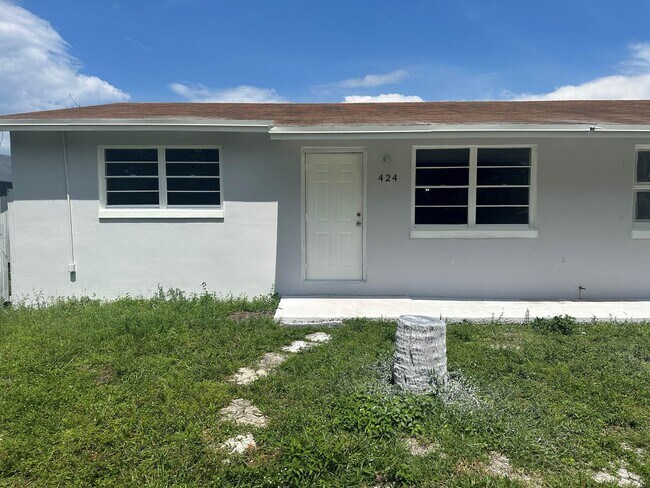 422 Caroline Ave