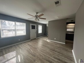 116 Vickie Dr in Warner Robins, GA - Building Photo - Building Photo