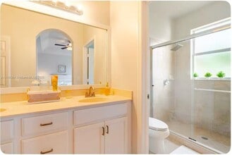 8763 NW 112th Pl in Doral, FL - Building Photo - Building Photo