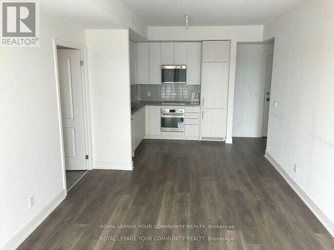 297-1297 Oak Walk Dr in Oakville, ON - Building Photo - Building Photo