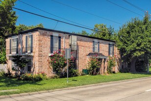 210 Texas Pky in Missouri City, TX - Building Photo
