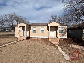 1315 SW E Ave in Lawton, OK - Building Photo