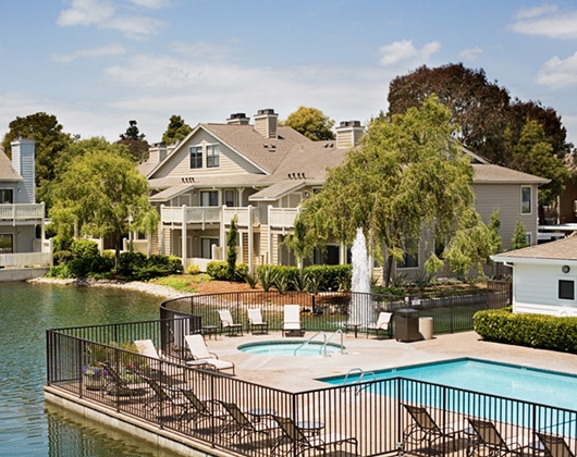 The Shores at Marina Bay in Richmond, CA - Building Photo