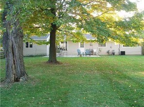 2655 Easy St in Ann Arbor, MI - Building Photo - Building Photo