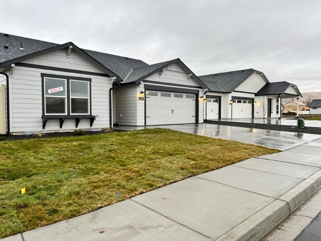 2301 S 58th Ave in Yakima, WA - Building Photo - Building Photo